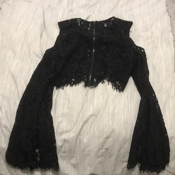 DO+BE crop long sleeve lace top - Picture 2 of 3